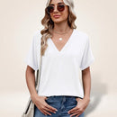 (PAGUE 1 LEVE 2) Blusa Elvara™ com Decote V e Estilo Atemporal